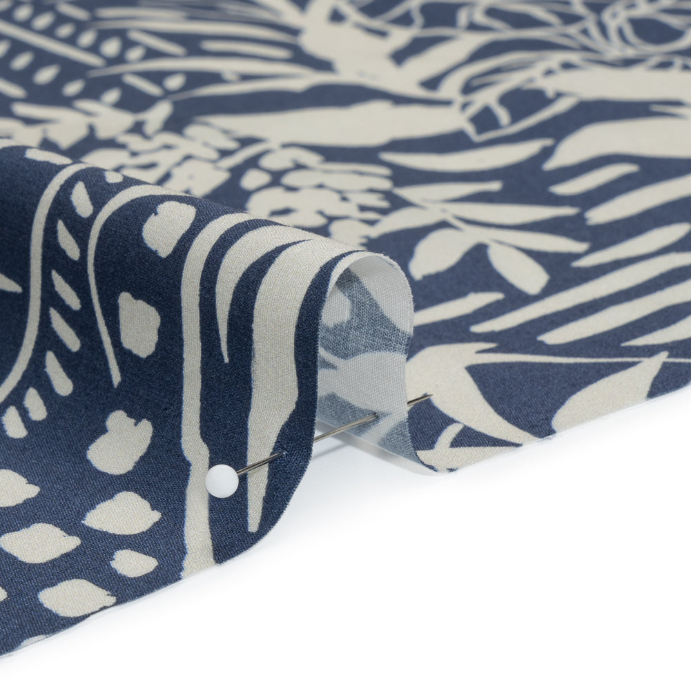 Mood Exclusive Of the Maritime Stretch Cotton Poplin Detail Mood Exclusive Of the Maritime Stretch Cotton Poplin Detail