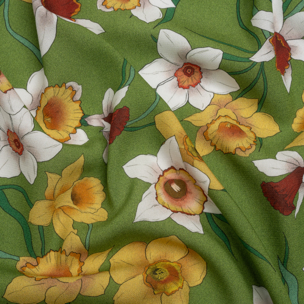 Viscose Crepe Print - Green, Yellow and Red Floral - Mood Exclusive Dizzy about Daffodils Viscose Crepe Print - Green, Yellow and Red Floral - Mood Exclusive Dizzy about Daffodils
