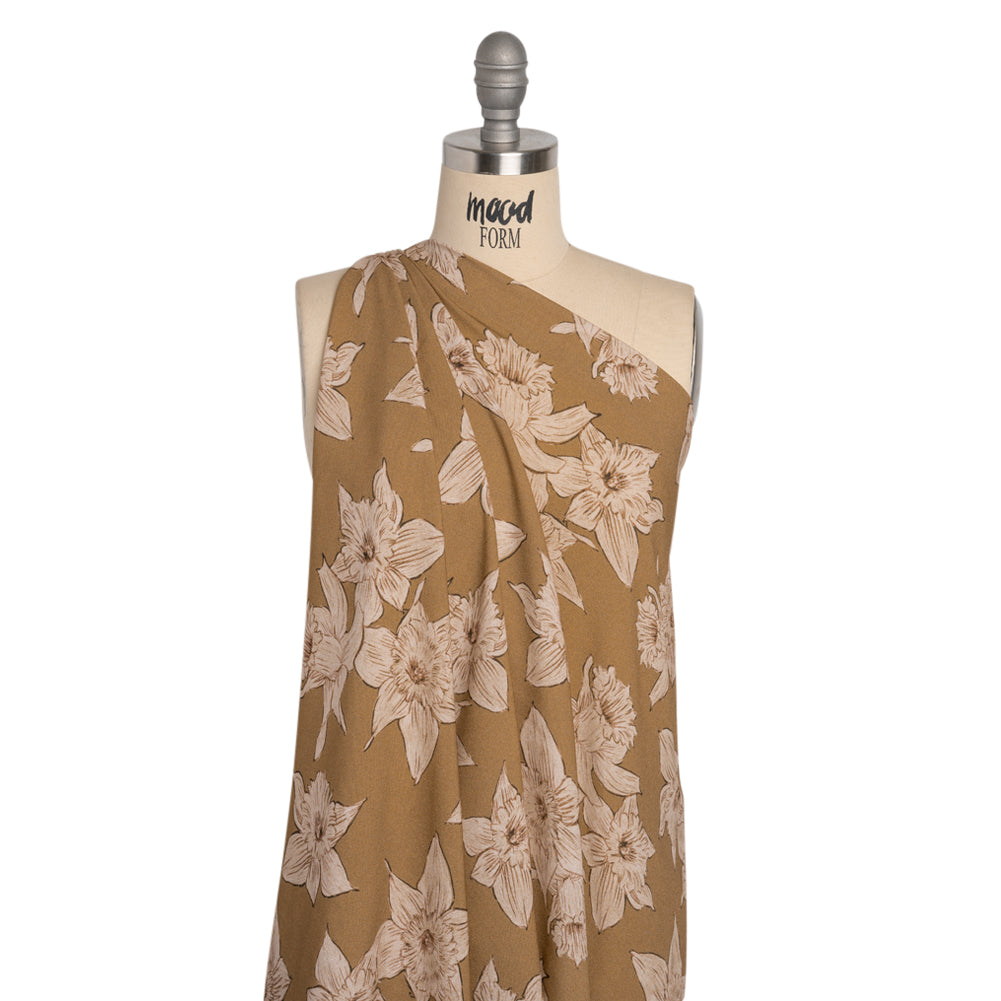 Viscose Crepe Print - Brown and Beige Floral - Mood Exclusive Dear Darling Detail Viscose Crepe Print - Brown and Beige Floral - Mood Exclusive Dear Darling Detail