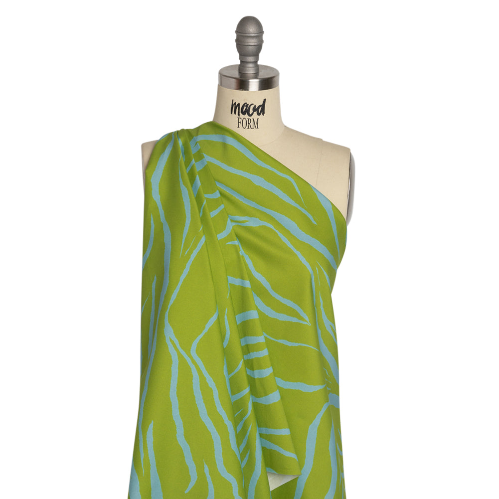 Mood Exclusive Green Funky Feline Stretch Brushed Cotton Twill Drape Mood Exclusive Green Funky Feline Stretch Brushed Cotton Twill Drape