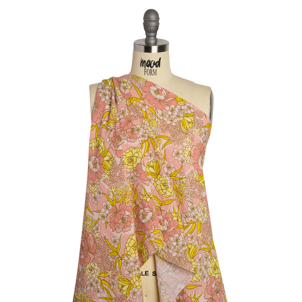 Mood Exclusive Pink Cherry Blossom Lessons Stretch Polyester Seersucker Drape Mood Exclusive Pink Cherry Blossom Lessons Stretch Polyester Seersucker Drape