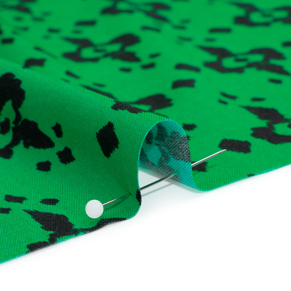 Mood Exclusive Seeing Green Stretch Sustainable Rayon Batiste Folded Mood Exclusive Seeing Green Stretch Sustainable Rayon Batiste Folded