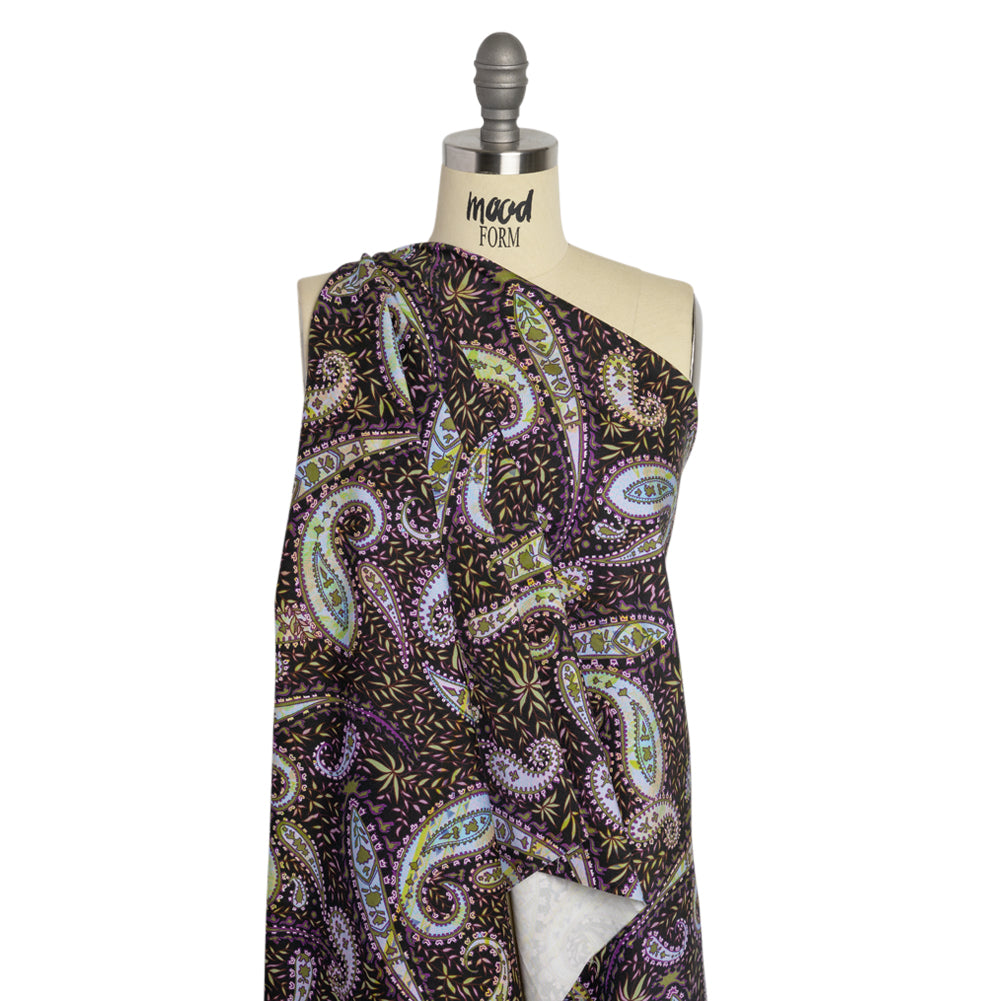 Stretch Cotton and Viscose Sateen Print - Black, Green and Purple Paisley and Leaves - Mood Exclusive Leafy Life Detail Stretch Cotton and Viscose Sateen Print - Black, Green and Purple Paisley and Leaves - Mood Exclusive Leafy Life Detail