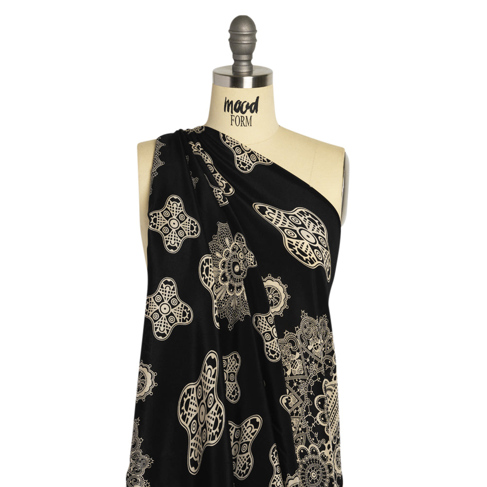 Black and Cream Eye Medallions Border Print Silk Crepe de Chine Detail Black and Cream Eye Medallions Border Print Silk Crepe de Chine Detail