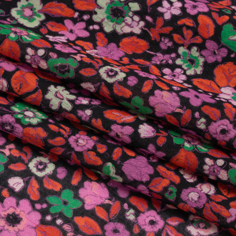 Crinkled Cotton Gauzy Woven Print - Red, Pink and Green Floral - Mood Exclusive The Perks of Being Folded Crinkled Cotton Gauzy Woven Print - Red, Pink and Green Floral - Mood Exclusive The Perks of Being Folded