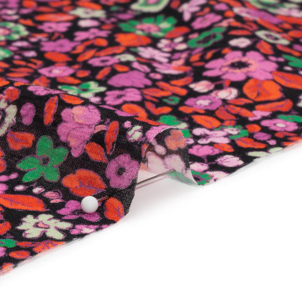Crinkled Cotton Gauzy Woven Print - Red, Pink and Green Floral - Mood Exclusive The Perks of Being Detail Crinkled Cotton Gauzy Woven Print - Red, Pink and Green Floral - Mood Exclusive The Perks of Being Detail