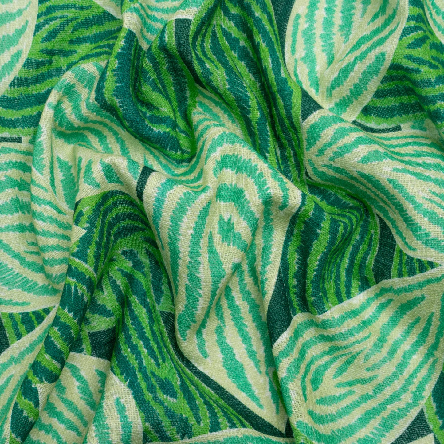 Slubbed Gauzy Cotton Woven Print - Green Simple Leaves - Mood Exclusive Leaf Linger Slubbed Gauzy Cotton Woven Print - Green Simple Leaves - Mood Exclusive Leaf Linger