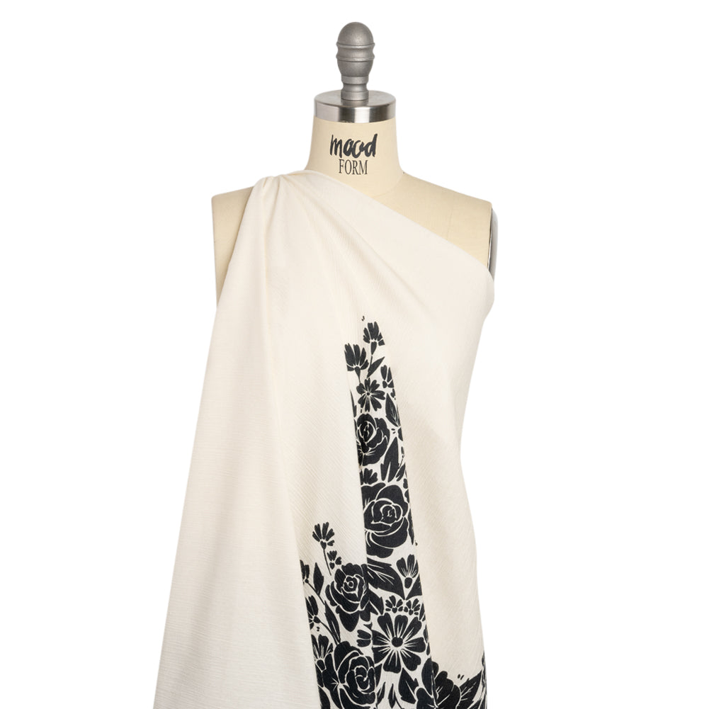 Crinkled Cotton Gauze Panel - Black and White Roses - Mood Exclusive Mounting Roses Print Drape Crinkled Cotton Gauze Panel - Black and White Roses - Mood Exclusive Mounting Roses Print Drape