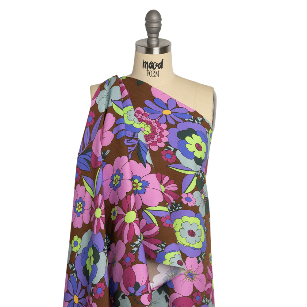 Mood Exclusive Daisy Delight Stretch Viscose and Polyamide Twill Detail Mood Exclusive Daisy Delight Stretch Viscose and Polyamide Twill Detail