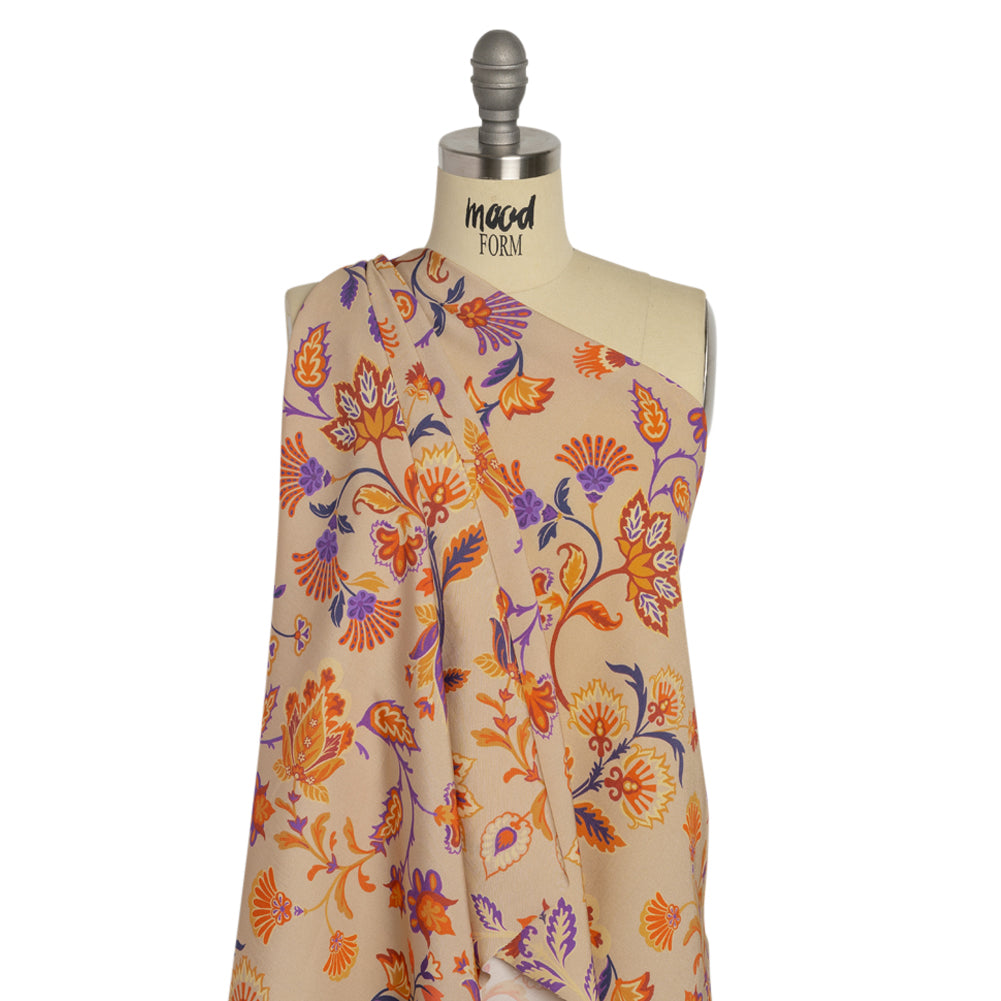 Mood Exclusive Beige Nutmeg Meadow Sustainable Viscose and Polyester Twill Detail Mood Exclusive Beige Nutmeg Meadow Sustainable Viscose and Polyester Twill Detail