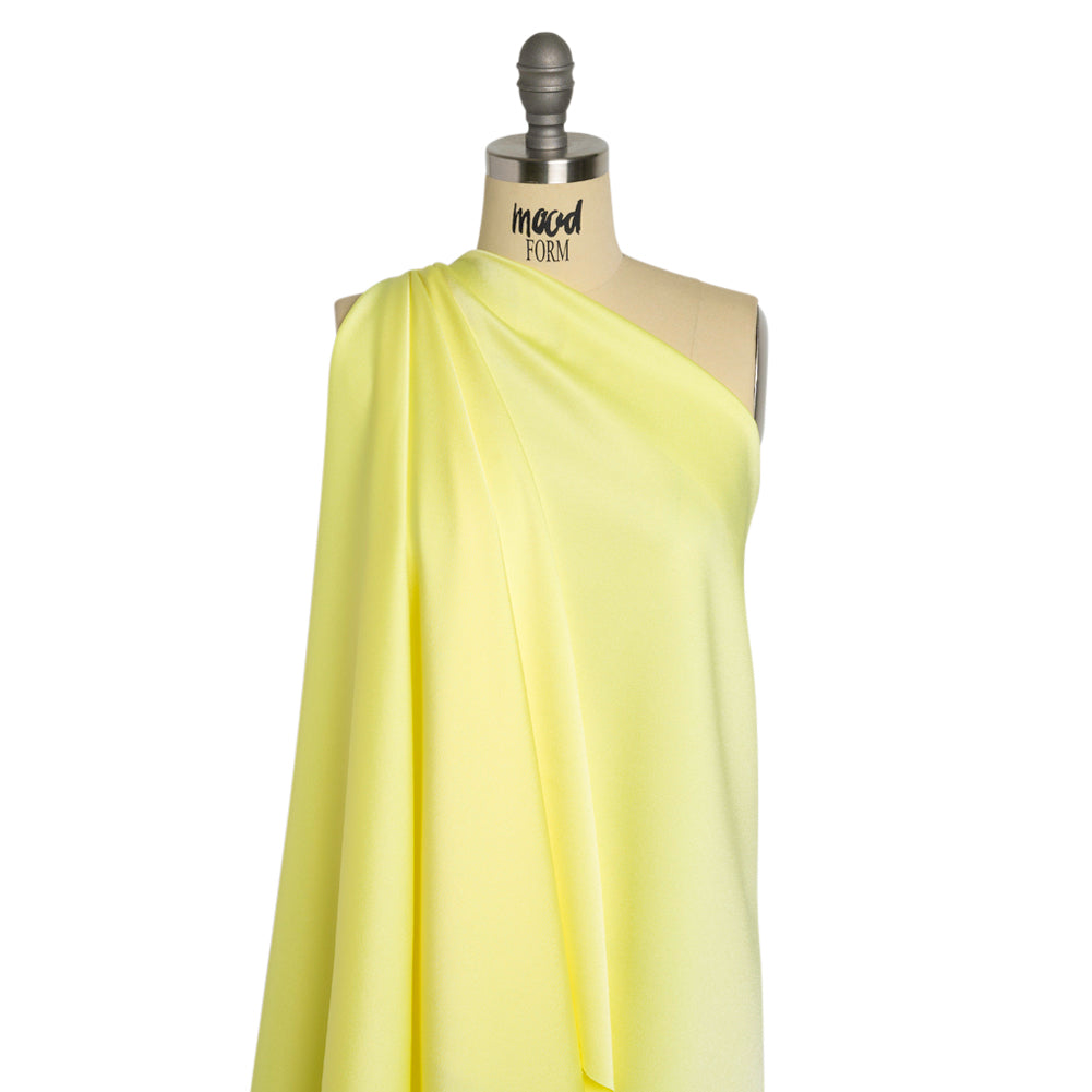 Alex Perry Pastel Yellow Crepe Back Satin Drape Alex Perry Pastel Yellow Crepe Back Satin Drape