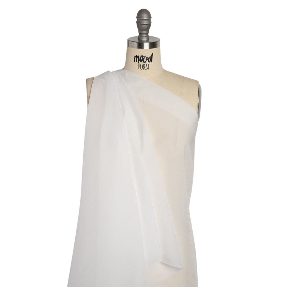 Famous Australian Designer White Shimmering Crisp Polyester Woven Drape Famous Australian Designer White Shimmering Crisp Polyester Woven Drape