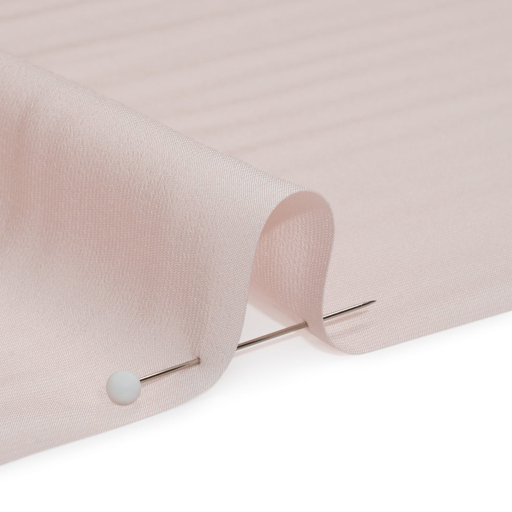 Famous Australian Designer Pale Mauve Viscose Crepe de Chine Detail Famous Australian Designer Pale Mauve Viscose Crepe de Chine Detail