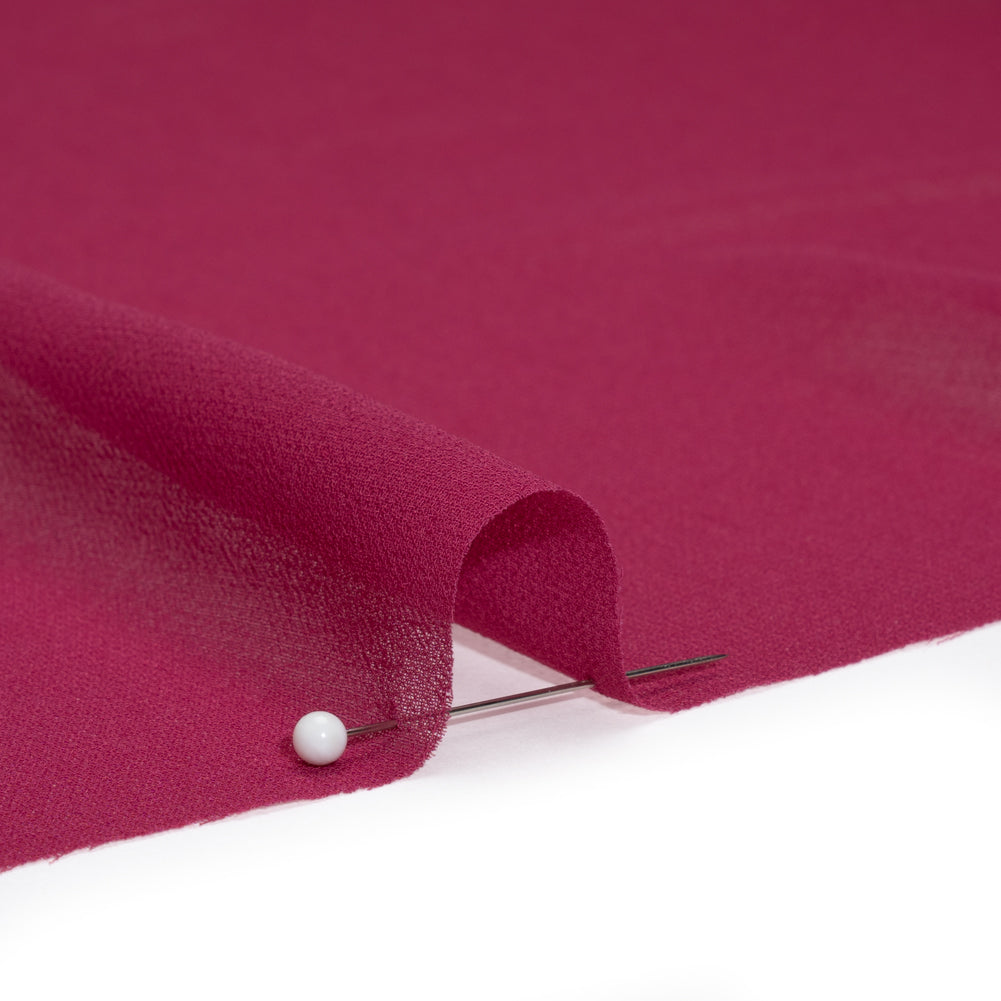 Polyester Georgette - Dark Pink - Designer Deadstock - Detail Polyester Georgette - Dark Pink - Designer Deadstock - Detail