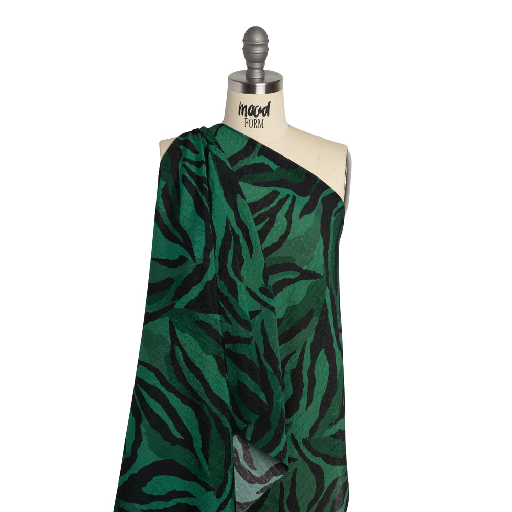 Geometric Crinkled Polyester Jacquard - Green and Black Animal Stripes - Made in Italy Drape Geometric Crinkled Polyester Jacquard - Green and Black Animal Stripes - Made in Italy Drape