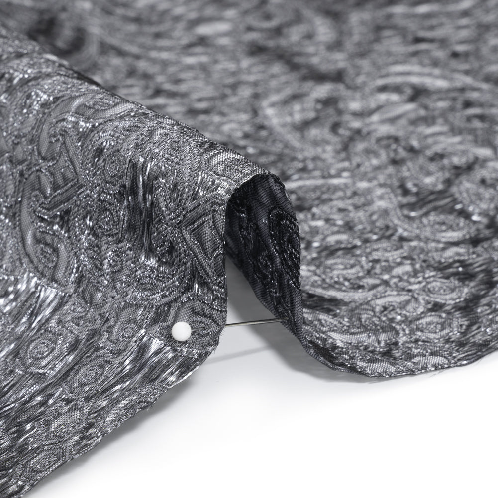Metallic Luxury Brocade - Bright Silver Fancy Chandeliers - Detail Metallic Luxury Brocade - Bright Silver Fancy Chandeliers - Detail