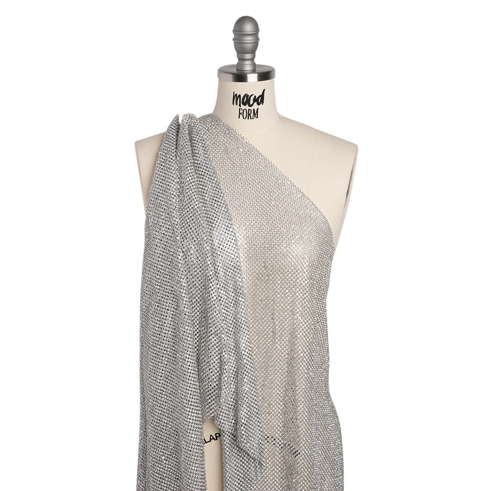 Panel de malla metálica de aluminio con pedrería, 4 mm - Plata y cristal - Colección Astraia Panel de malla metálica de aluminio con pedrería, 4 mm - Plata y cristal - Colección Astraia