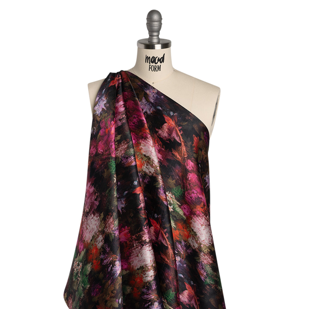 Polyester Mikado - Pink, Red and Green Melting Flowers - Mood Exclusive Alice’s Adventure Print Folded Polyester Mikado - Pink, Red and Green Melting Flowers - Mood Exclusive Alice’s Adventure Print Folded