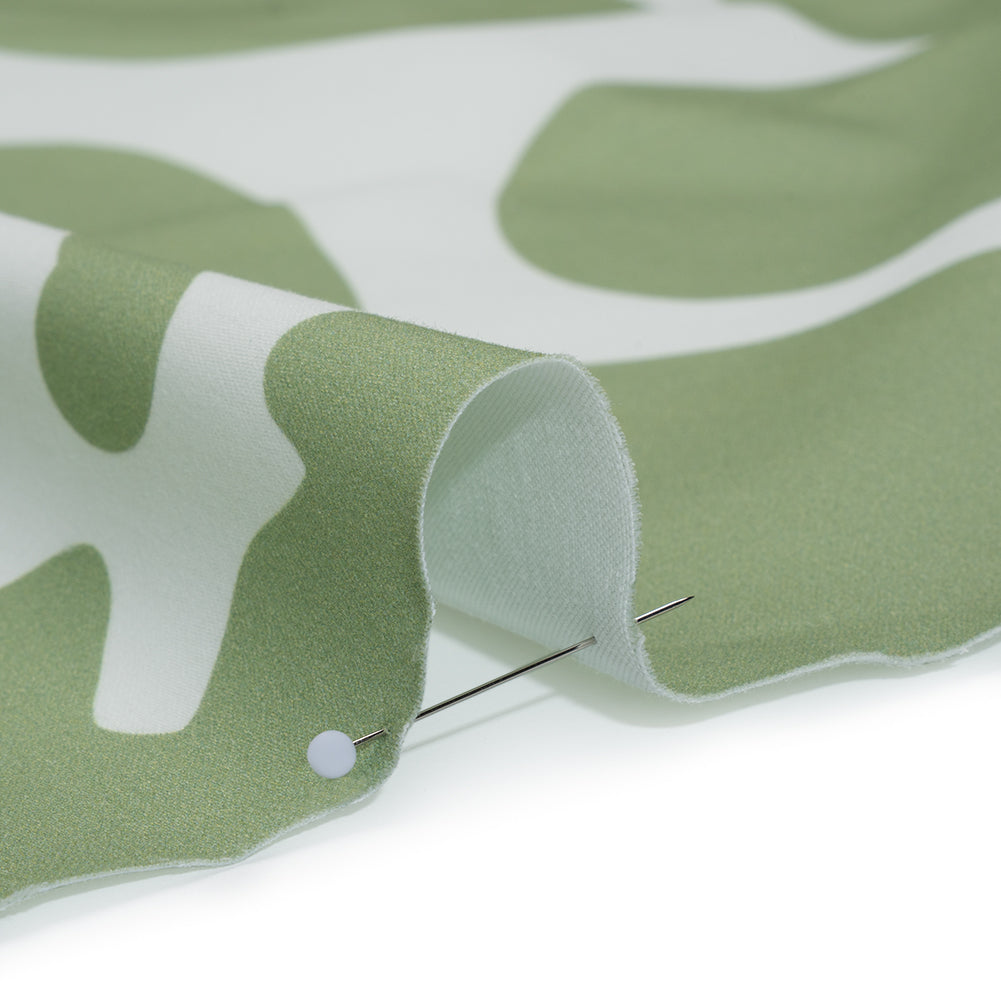 Brushed Cotton Woven - White and Sage Green Big Simple Flowers - Mood Exclusive Floral Figures Print Detail Brushed Cotton Woven - White and Sage Green Big Simple Flowers - Mood Exclusive Floral Figures Print Detail