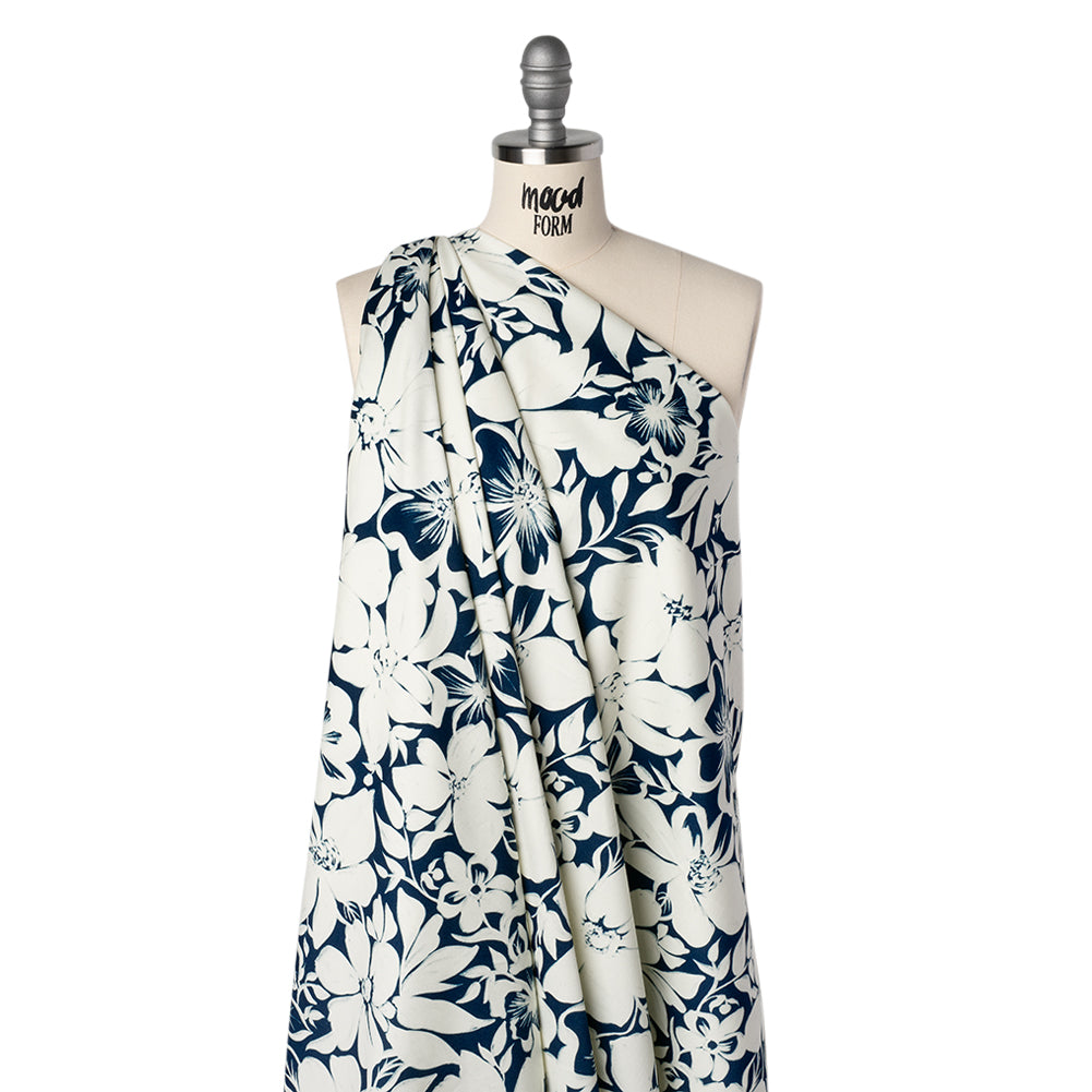 Brushed Cotton Woven - Navy and Ivory Floral - Mood Exclusive Whitewash Bloom Print Drape Brushed Cotton Woven - Navy and Ivory Floral - Mood Exclusive Whitewash Bloom Print Drape