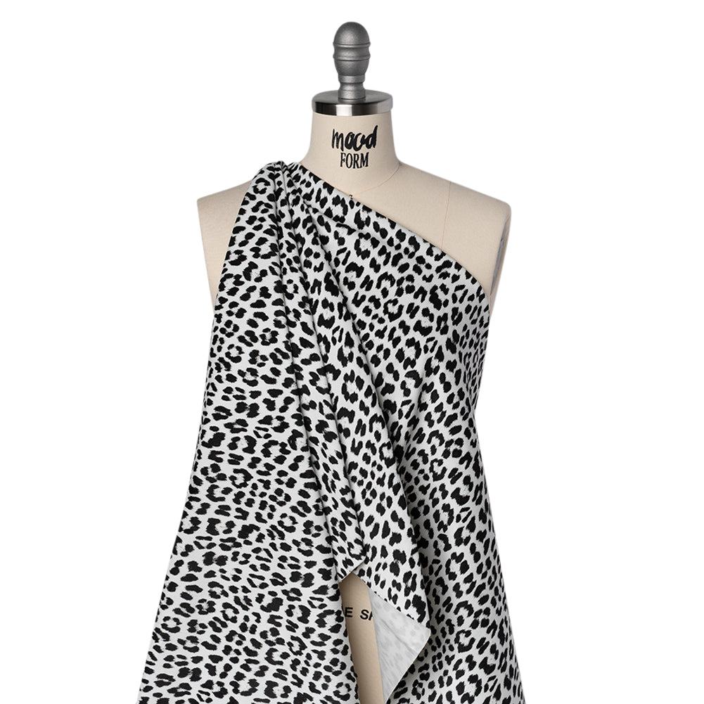 Stretch Cotton Corduroy Print Made in Italy - Black and White Cheetah Spots - Deadstock Stretch Cotton Corduroy Print Made in Italy - Black and White Cheetah Spots - Deadstock