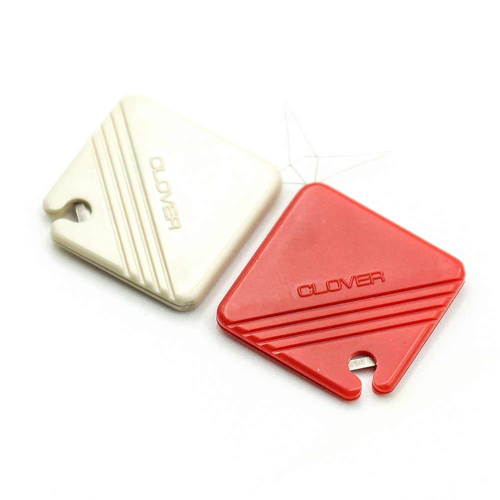 Clover Petit Cut Needle Threader with Cutter - 2 ct - Folded Clover Petit Cut Needle Threader with Cutter - 2 ct - Folded
