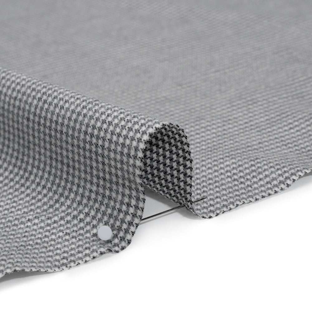 Brushed Cotton Twill - Gray and White Little Houndstooth - Deadstock - Detail Brushed Cotton Twill - Gray and White Little Houndstooth - Deadstock - Detail