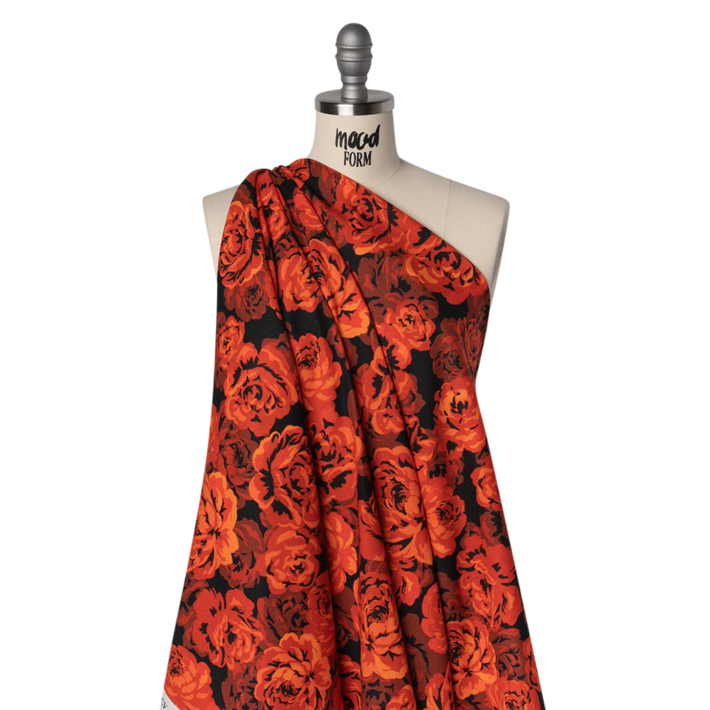 Linen and Rayon Woven - Scarlet Red, Burgundy and Black Roses - Mood Exclusive Midnight Muse Print Linen and Rayon Woven - Scarlet Red, Burgundy and Black Roses - Mood Exclusive Midnight Muse Print
