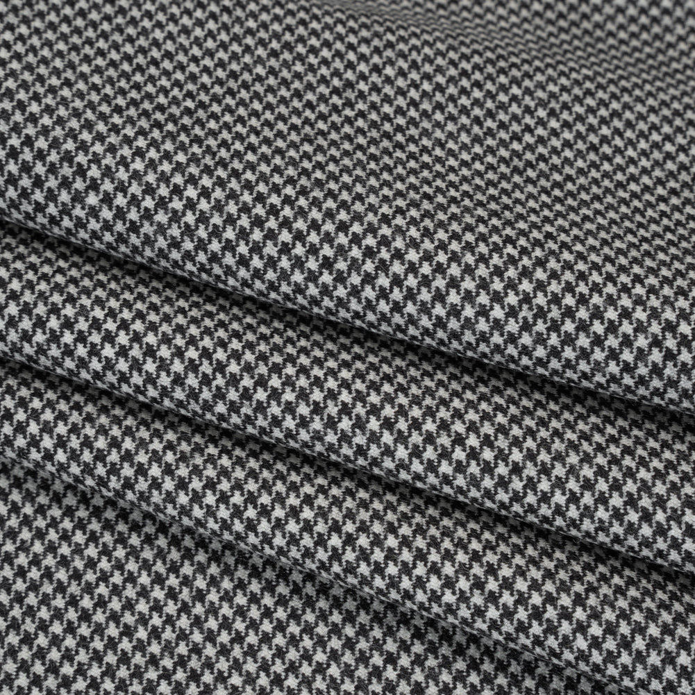 Brushed Virgin Merino Wool Twill - Black and White Little Houndstooth Folded Brushed Virgin Merino Wool Twill - Black and White Little Houndstooth Folded