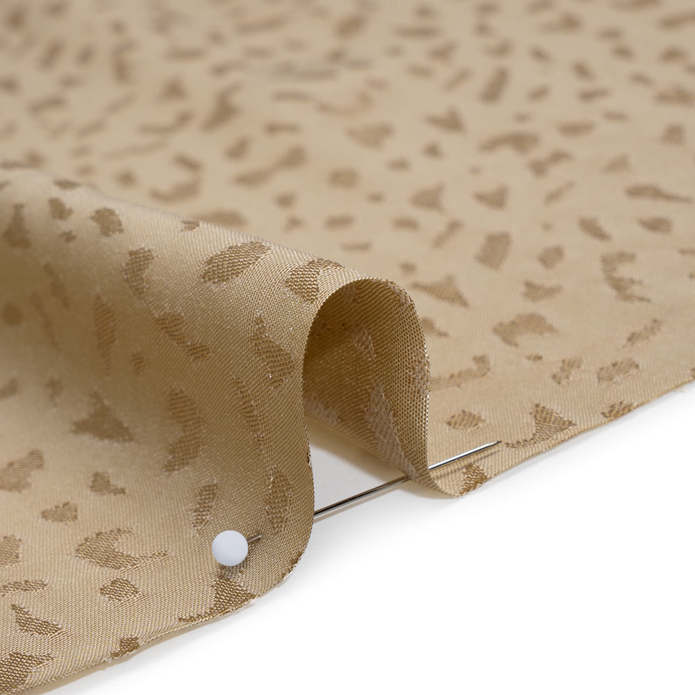 Sustainable Viscose Cheetah Spots Jacquard - Natural - Mood Exclusive Zerene Collection - Detail Sustainable Viscose Cheetah Spots Jacquard - Natural - Mood Exclusive Zerene Collection - Detail