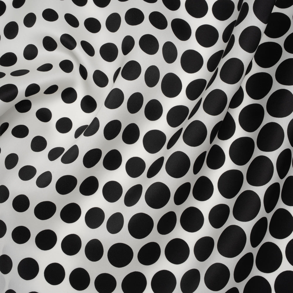 Heavy Silk Satin-Faced Organza, Made in Italy - Black and White Polka Dot Gradients Heavy Silk Satin-Faced Organza, Made in Italy - Black and White Polka Dot Gradients