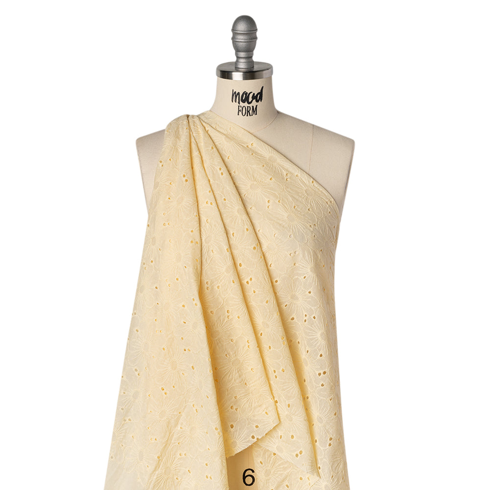 Embroidered Eyelet Cotton Voile - Vanilla All-Over Flowers - Naomi Collection Embroidered Eyelet Cotton Voile - Vanilla All-Over Flowers - Naomi Collection