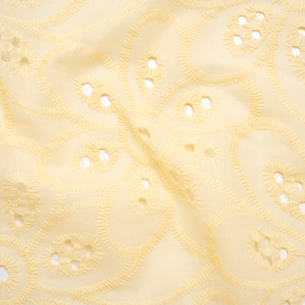 Embroidered Eyelet Cotton Voile - Vanilla Big Flowers - Naomi Collection Embroidered Eyelet Cotton Voile - Vanilla Big Flowers - Naomi Collection