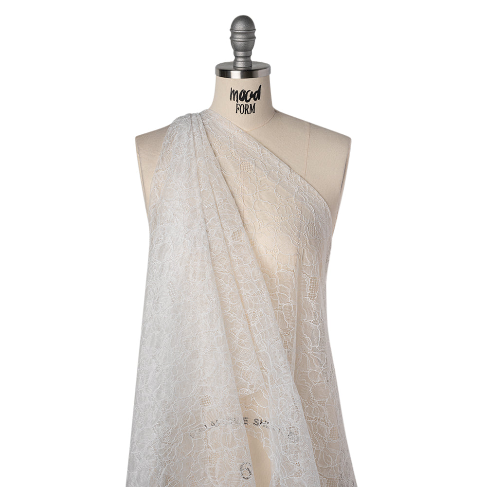Chantilly Lace with Scalloped Borders - White All-Over Florals Chantilly Lace with Scalloped Borders - White All-Over Florals