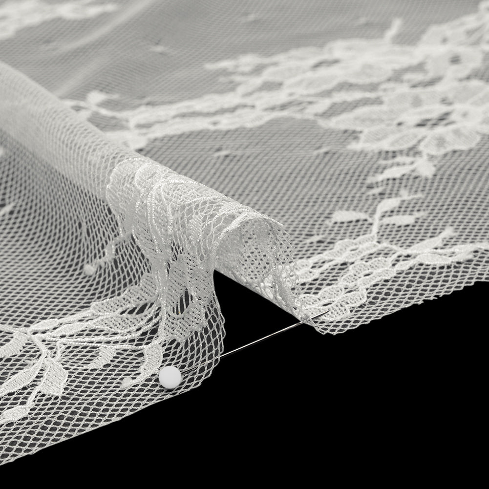 Chantilly Lace with Scalloped Borders - Ivory Classic Flowers Chantilly Lace with Scalloped Borders - Ivory Classic Flowers