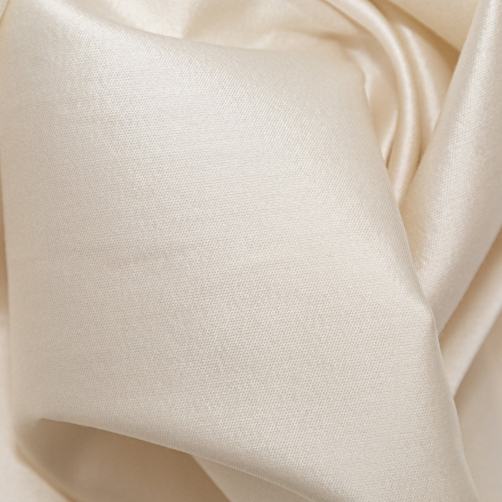 Dew Silk and Wool Woven - Detail Dew Silk and Wool Woven - Detail