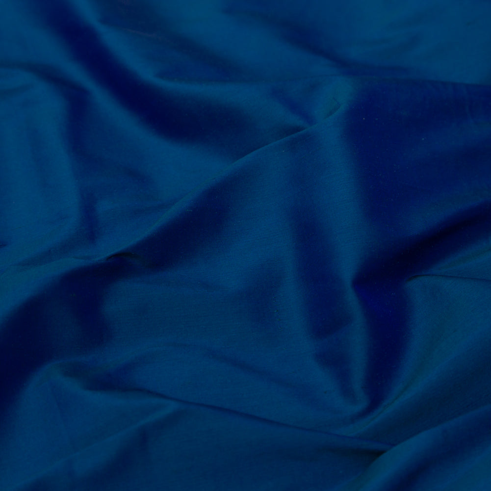 Deep Ultramarine Iridescent Silk Shantung - Detail Deep Ultramarine Iridescent Silk Shantung - Detail