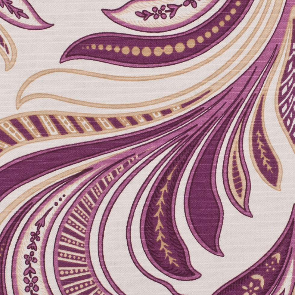 Off-White/Berry/Beige Paisley Canvas Detail Off-White/Berry/Beige Paisley Canvas Detail