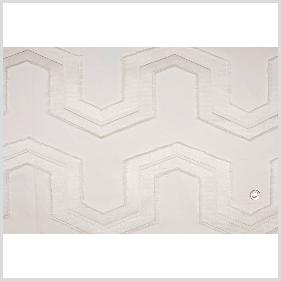 Off-White/Beige Geometric Woven Full Off-White/Beige Geometric Woven Full