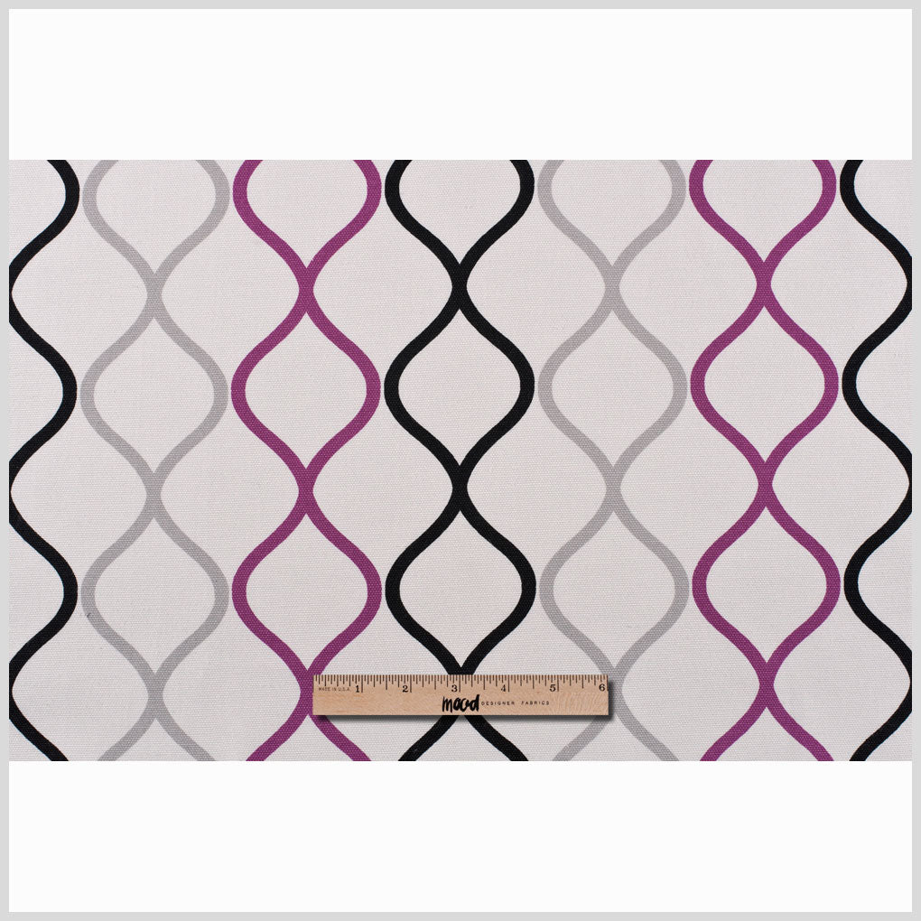 Magenta and Black Geometric Geometric Canvas Full Magenta and Black Geometric Geometric Canvas Full