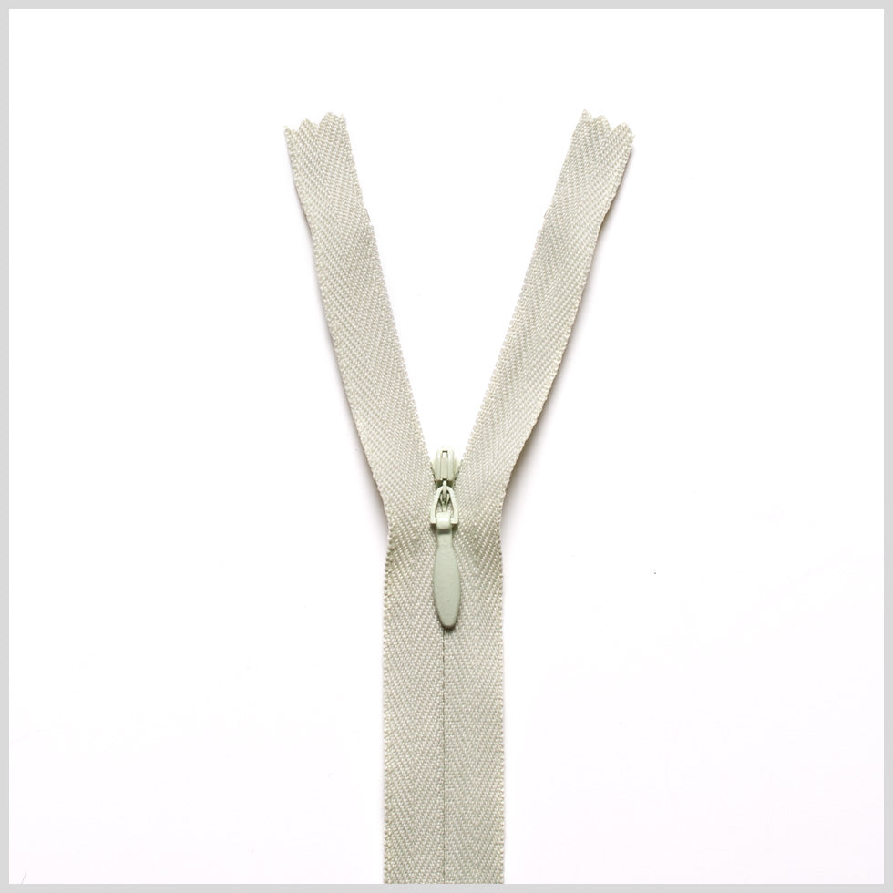 Invisible Zipper 24" by YKK - 881 Pale Green Invisible Zipper 24" by YKK - 881 Pale Green