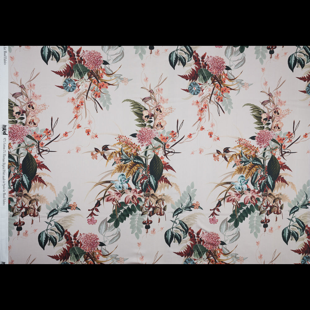 Satén de algodón elástico - Verde pálido y coral - Estampado Île des Orchidées - Colección exclusiva Jacques de Mood Satén de algodón elástico - Verde pálido y coral - Estampado Île des Orchidées - Colección exclusiva Jacques de Mood