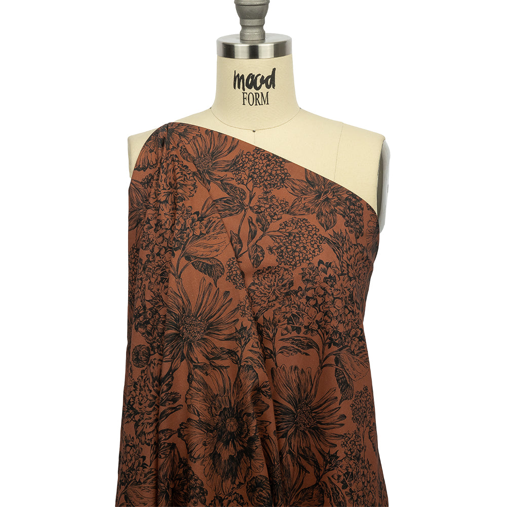 Voile de algodón - Estampado floral marrón y negro - Estampado floral efímero - Colección exclusiva Serengeti de Mood Voile de algodón - Estampado floral marrón y negro - Estampado floral efímero - Colección exclusiva Serengeti de Mood