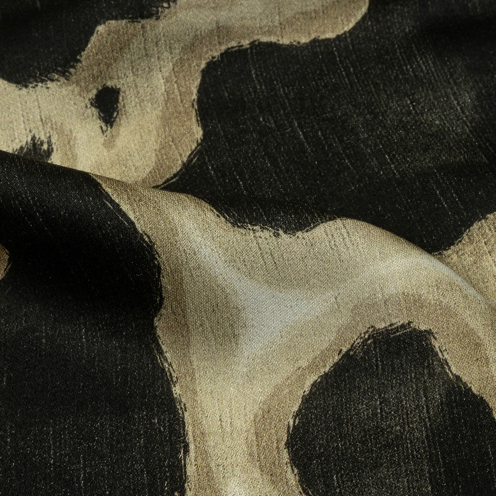 Rayon Challis - Black and Beige Abstract Spots - Fragments of Memory Print - Mood Exclusive Rockland Collection Rayon Challis - Black and Beige Abstract Spots - Fragments of Memory Print - Mood Exclusive Rockland Collection