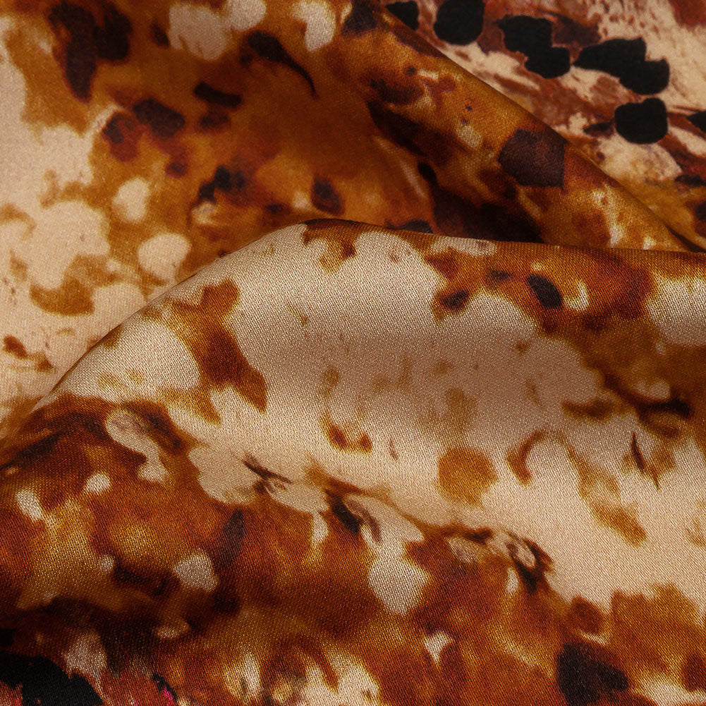 Rayon Challis - Beige and Orange Abstract - Summit Sketches Print - Mood Exclusive Rockland Collection - Detail Rayon Challis - Beige and Orange Abstract - Summit Sketches Print - Mood Exclusive Rockland Collection - Detail