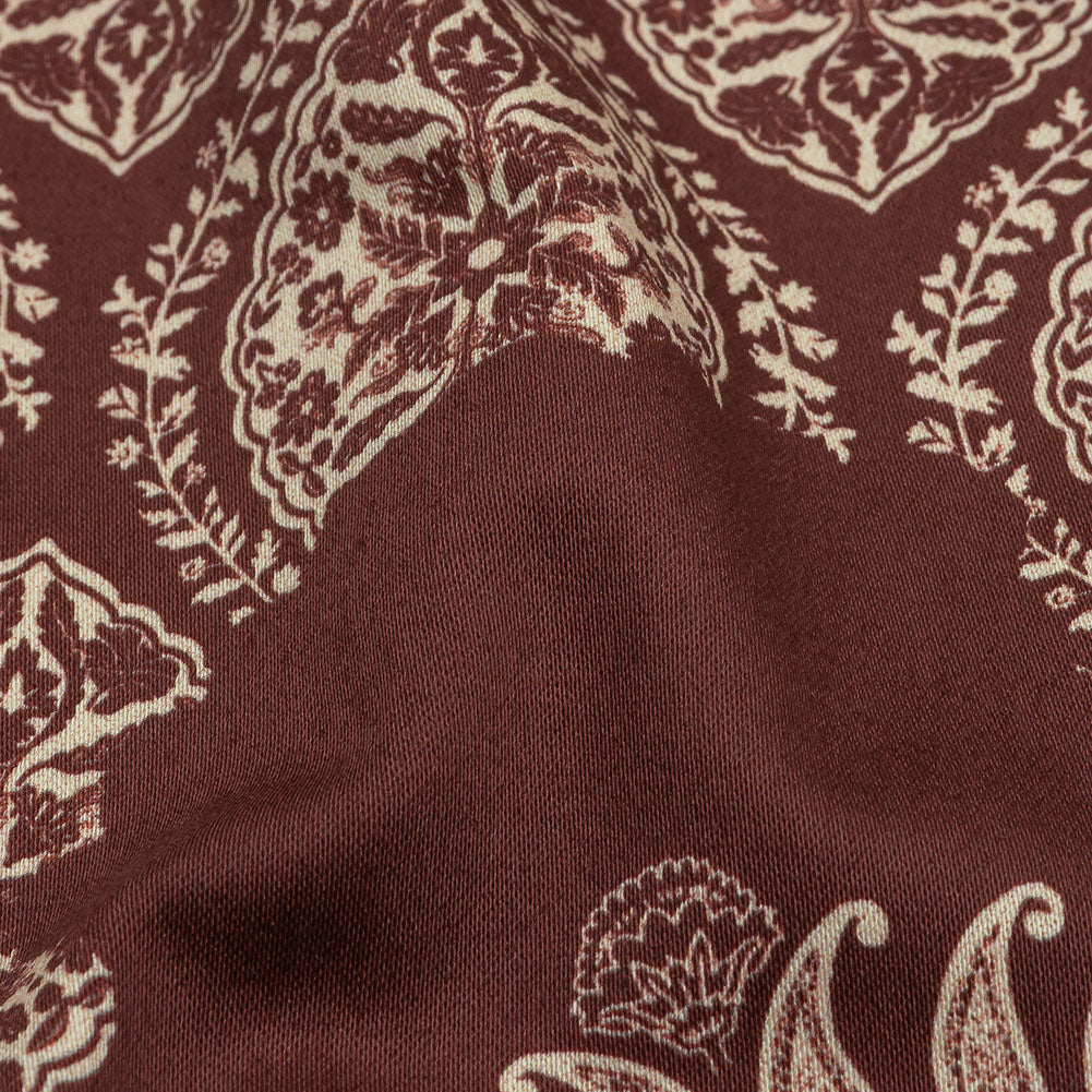 Stretch Cotton Sateen - Beige and Burgundy Paisley - Impressions in Time Print - Mood Exclusive Rockland Collection - Detail Stretch Cotton Sateen - Beige and Burgundy Paisley - Impressions in Time Print - Mood Exclusive Rockland Collection - Detail