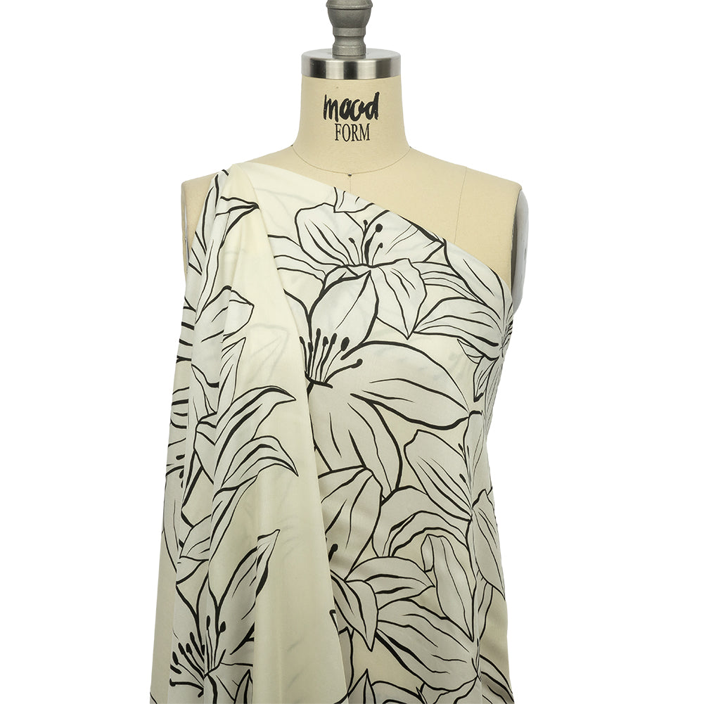 Rayon Challis - White Floral - Central Park Spring Print - Mood Exclusive Metro Collection Rayon Challis - White Floral - Central Park Spring Print - Mood Exclusive Metro Collection