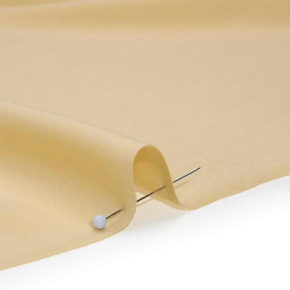 Rayon Challis - Cream - Mood Exclusive Vivian Collection - Detail Rayon Challis - Cream - Mood Exclusive Vivian Collection - Detail