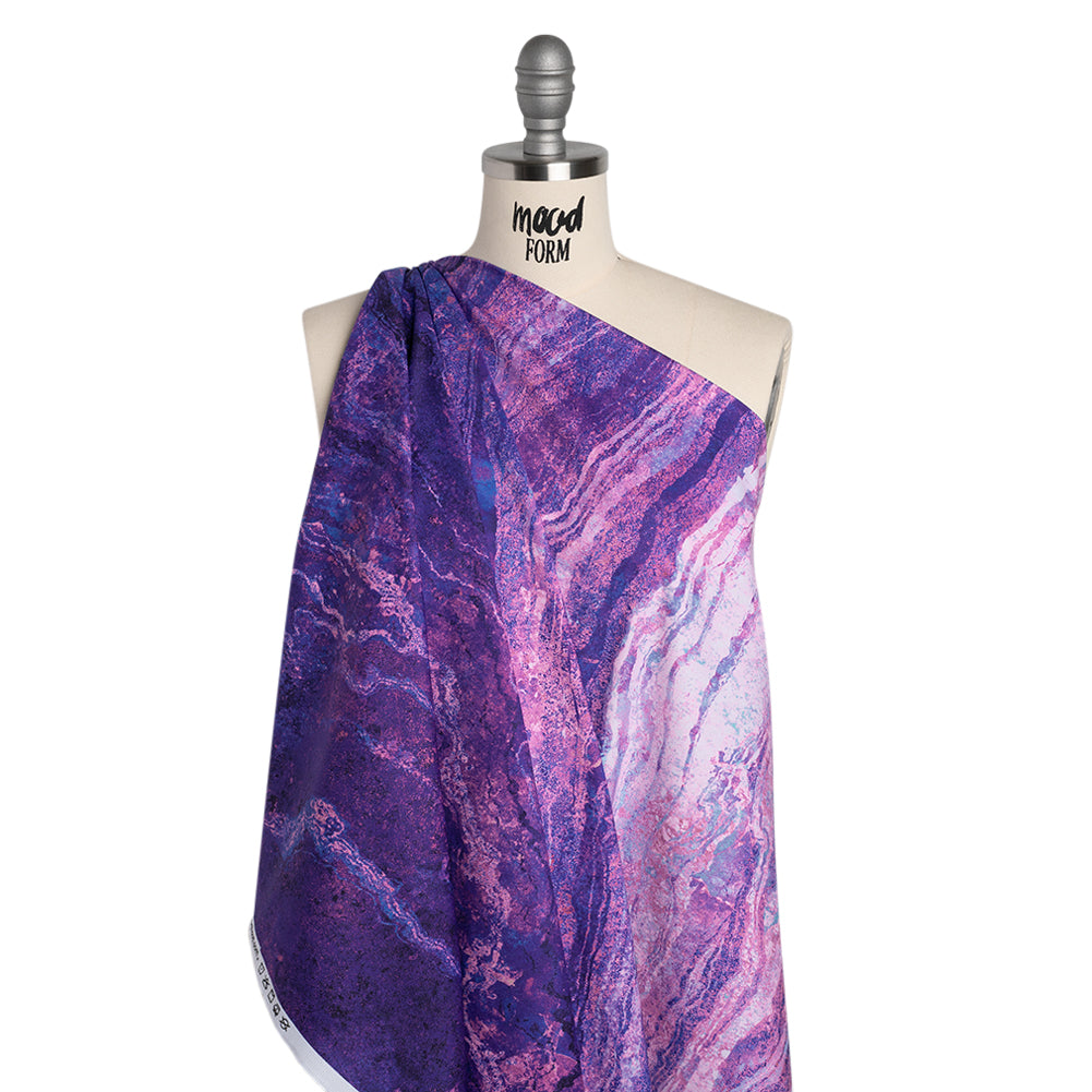 Stonehenge Quilting Cotton by Northcott - Mystic Swirling Lines Gradient - Ombre II Collection - Drape Stonehenge Quilting Cotton by Northcott - Mystic Swirling Lines Gradient - Ombre II Collection - Drape