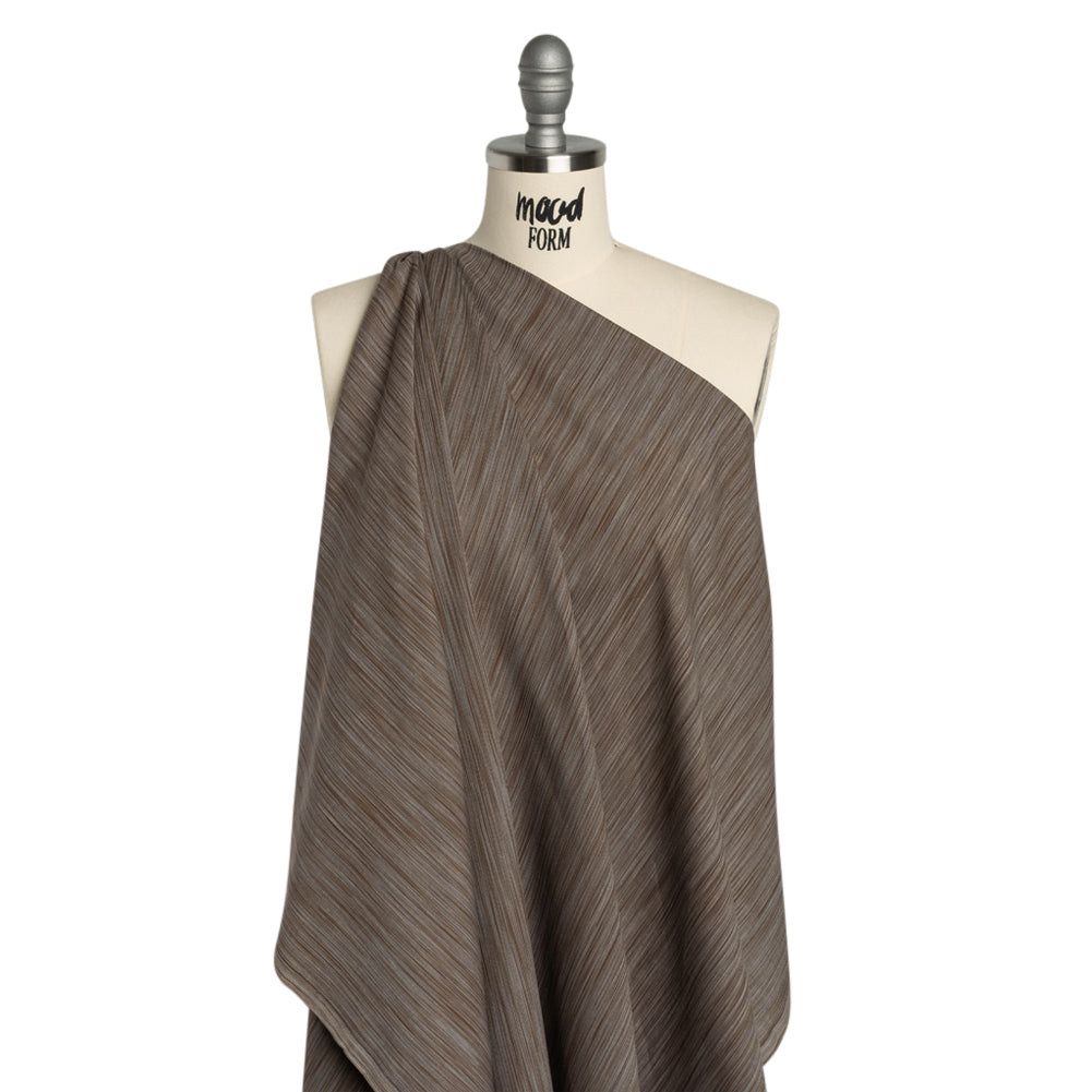 Woven Quilting Cotton Fabric by FIGO Studio - Bark Striated - Space Dye Collection - Drape Woven Quilting Cotton Fabric by FIGO Studio - Bark Striated - Space Dye Collection - Drape